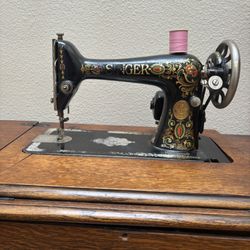 1900 Singer Sewing Machine