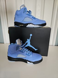 Air Jordan 5 UNC