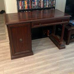 Office Desk