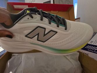 New balance mens size 10.5