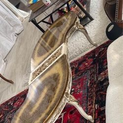 Luxurious Coffee Table  Really Nice And Stable 