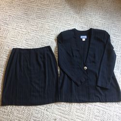 Women’s two piece skirt suit size M