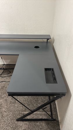Gaming table