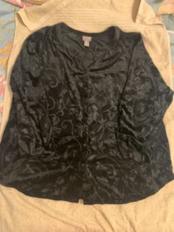 Chico’s Black top 