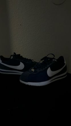 Nike Cortez size 5 women’s
