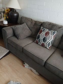 Furniture set