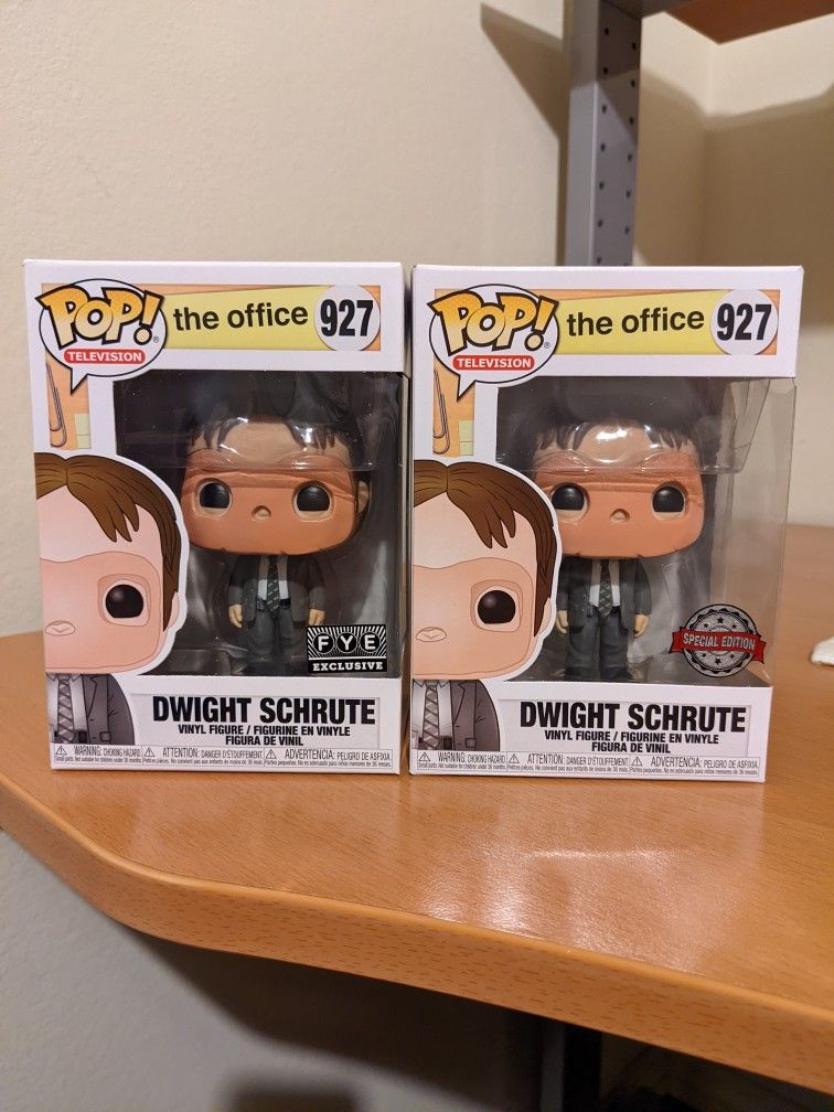 Funko POP The Office Dwight Schrute CPR Mask FYE Exclusive MINT