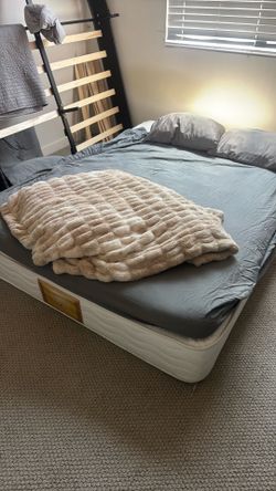 Queen size bed with mattress