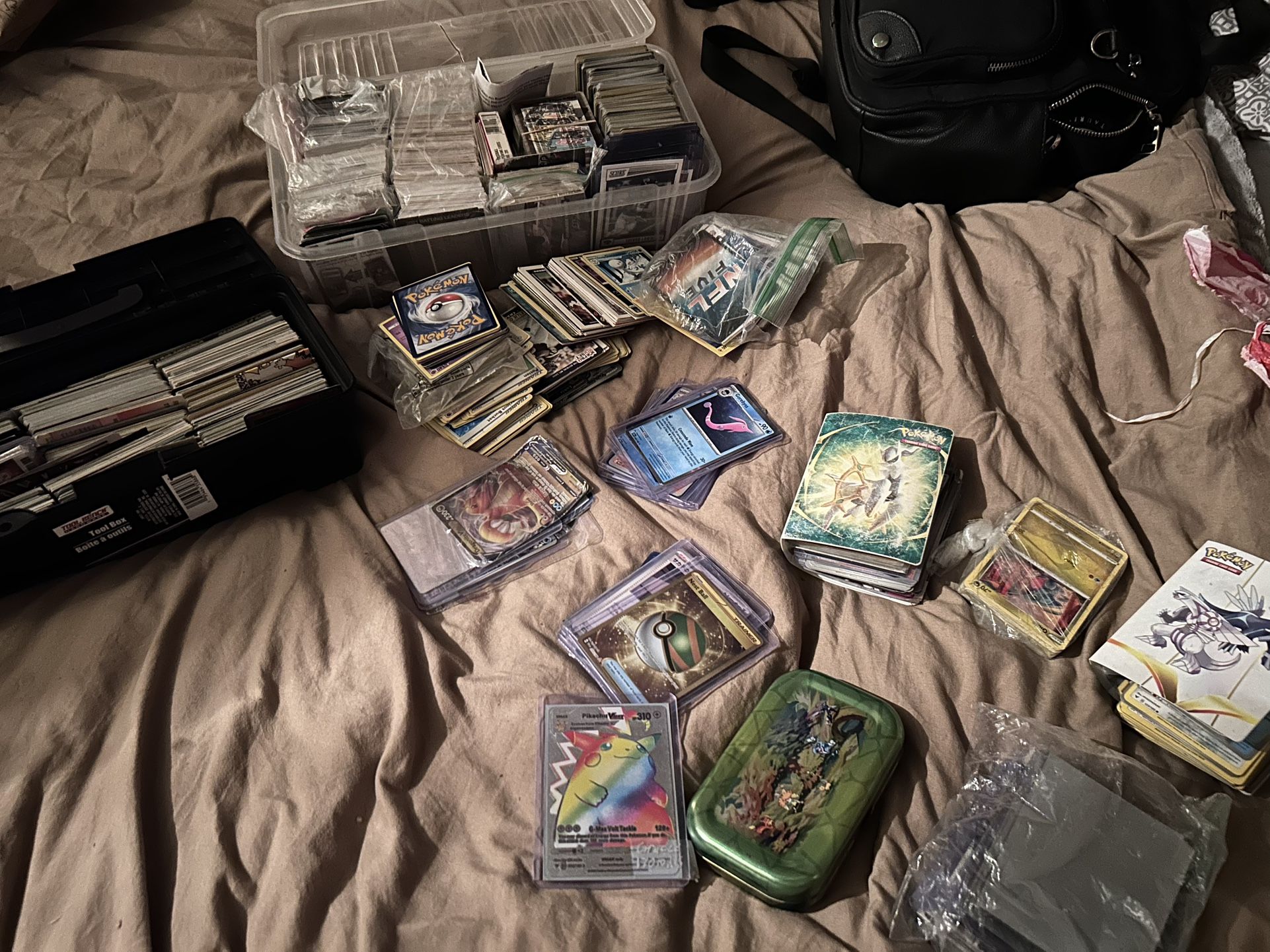 Bundle Of Pokémon Cards