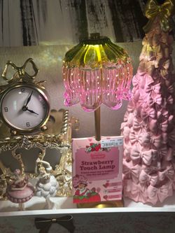 Brand new Strawberry shortcake lamp