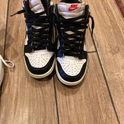 NIKE AND CONVERSE SHOES 