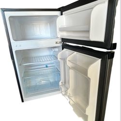 Hot Deals (refrigerator)