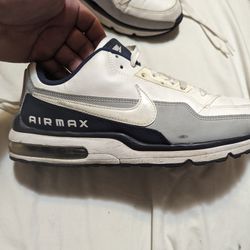 Size 12 Air Jordan And Airmax 