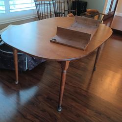 Vintage Dining table with extension leaf and 5 Mismatched chairs