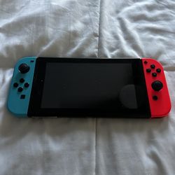 Switch + TV Port, Cables, Controllers