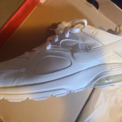 Nike Air Max Go Strong Size 13 Men Triple White