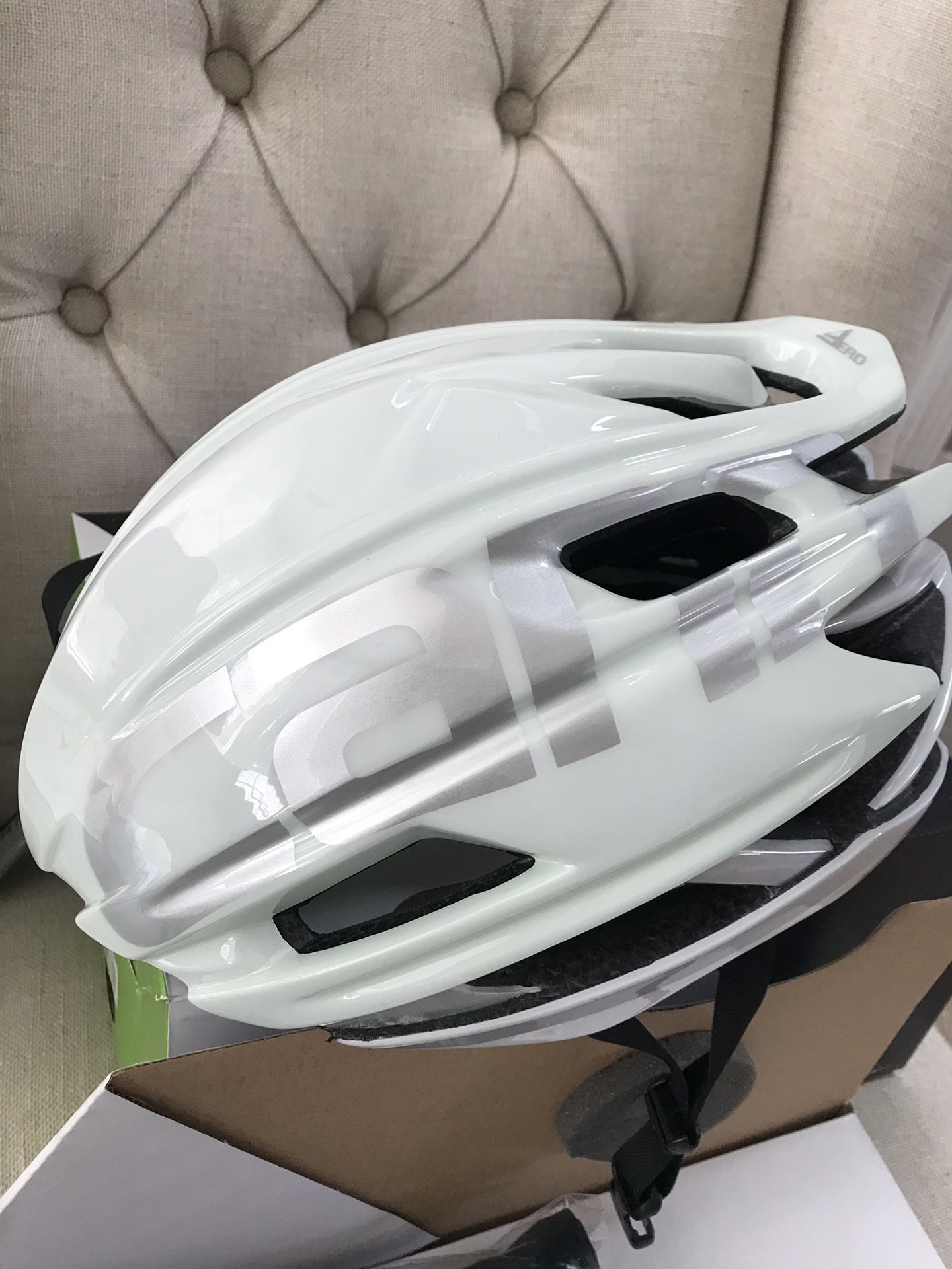 Cannondale Cypher Aero Helmet BNWT