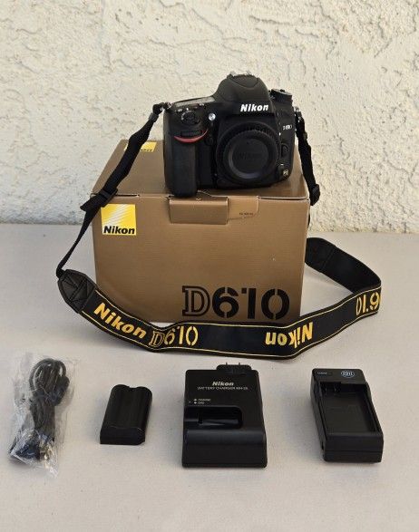 Nikon D610 DSLR (Body Only) Excellent Condition