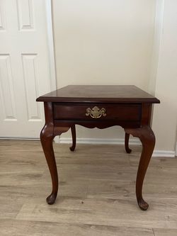 Vintage Bassett End Table