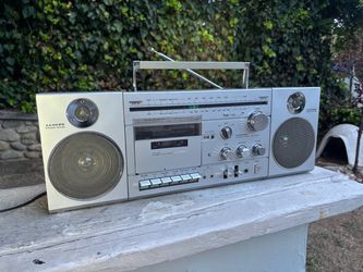 Lloyds boombox boom box stereo cassette recorder