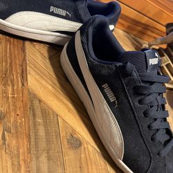 Navy Blue Pumas Suede 