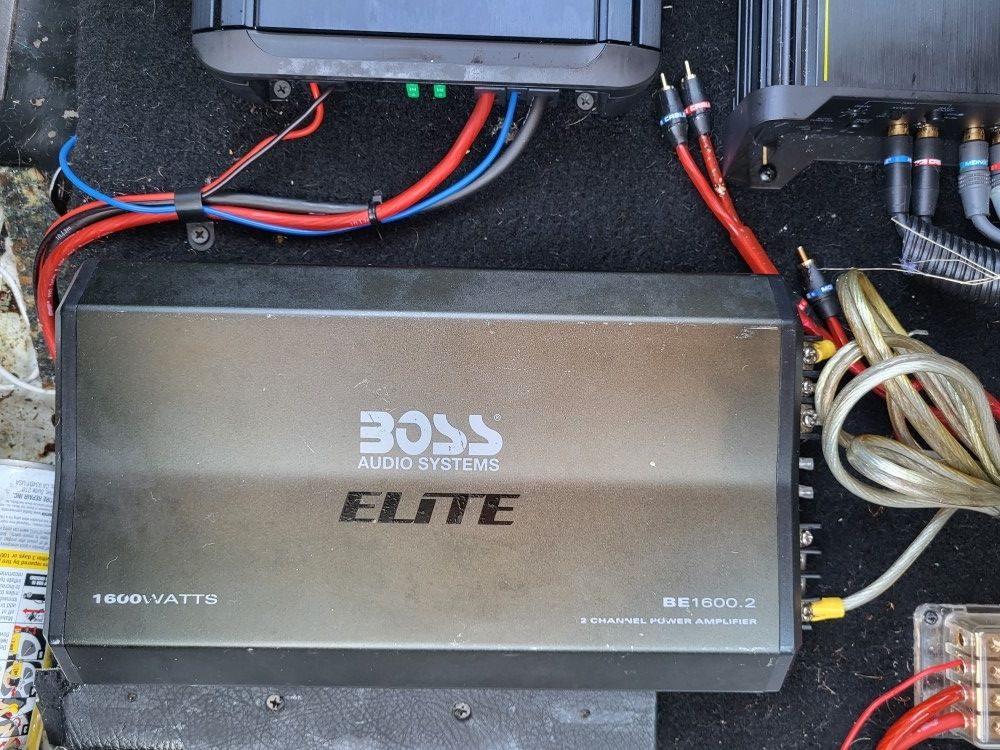 Amp for Sale 40$ OBO