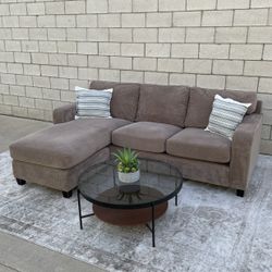 *Free Delivery* Costco Sectional w/ Reversible Chaise