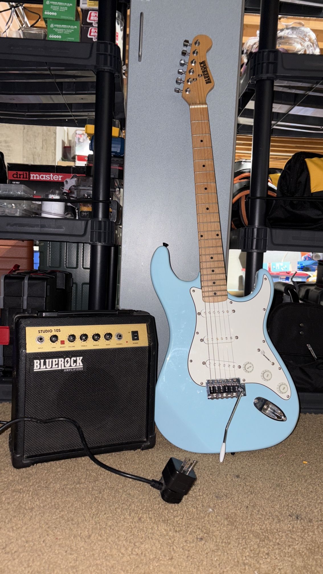 electric guitar & amp 