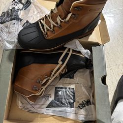 Men’s Size 10 Timberland Boots