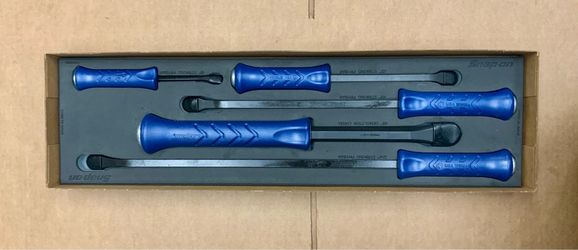 Snap-on Tools 5 piece Striking Prybar Demo Chisel Foam Set SPBSDC705MB Tool Set Toolset Demolition Steel alloy Industrial Professional Job site Home D