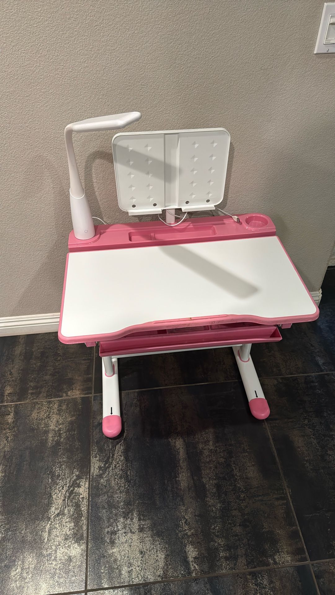Child’s Desk Pink