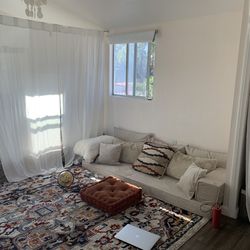 Floor Sofa - Cream - Floor cushion + 8 Pillows - All washable and dryable!