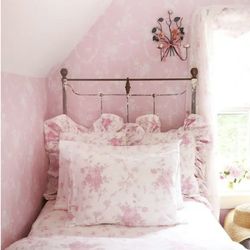 **NWT** TWIN COMFOTER COVER & PILLOW SHAM LOVE SHACK FANCY