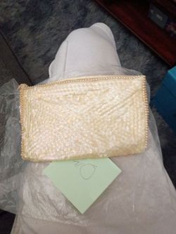 La regal hand made vintage clutch
