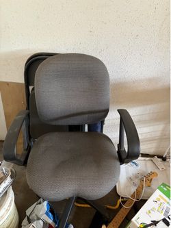 Desk chair