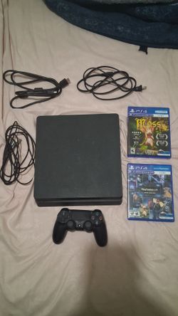 Ps4 slim 1tb bundle [NEGOTIABLE]