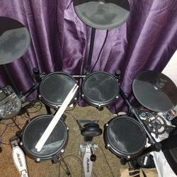 Alesis Nitro Mesh Electronic Drums. 