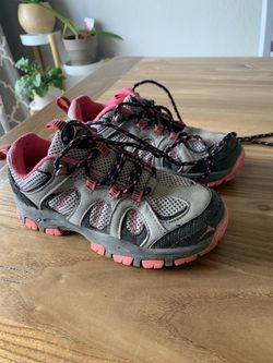 Girl’s Pacific Mountain Hiking Shoes-size 1