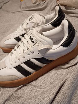 Adidas sambas size 11.5