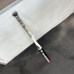 Baseball Bat Demarini Voodoo Black 21 oz 31 inch baseball bat, composite