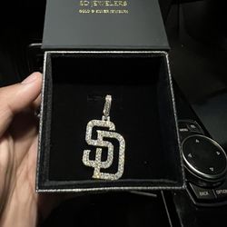 SD Diamond Pendant 