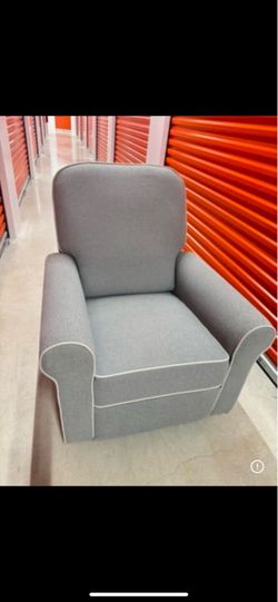 Rocking chair for babies like new! Looks brand new!