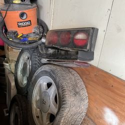 mustang pony rims ,tail lights and electric fan 