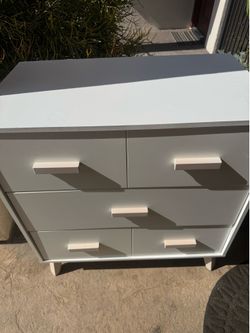 3 drawer dresser