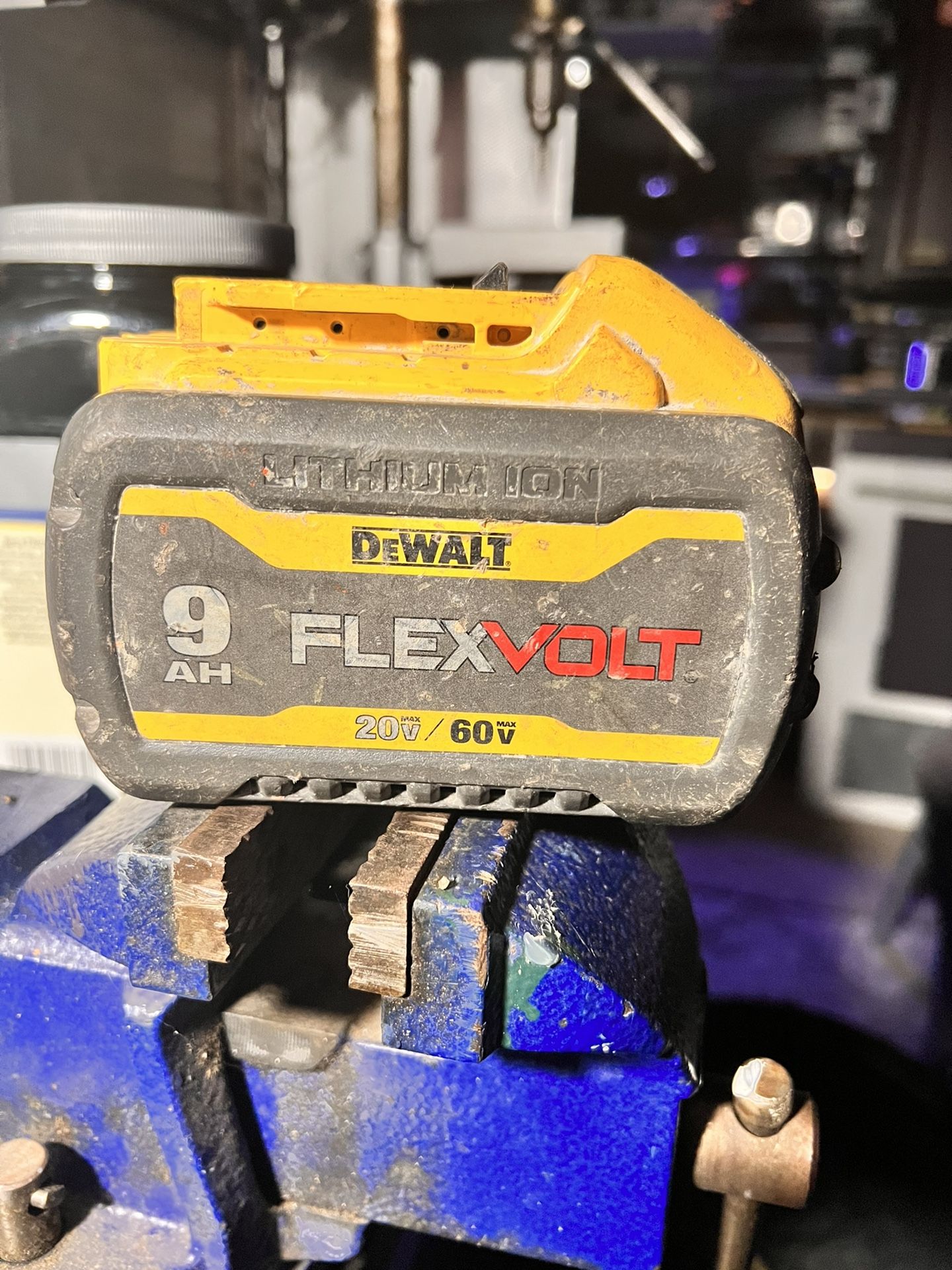 High Output Batteries DEWALT MILWAUKEE HILTI  