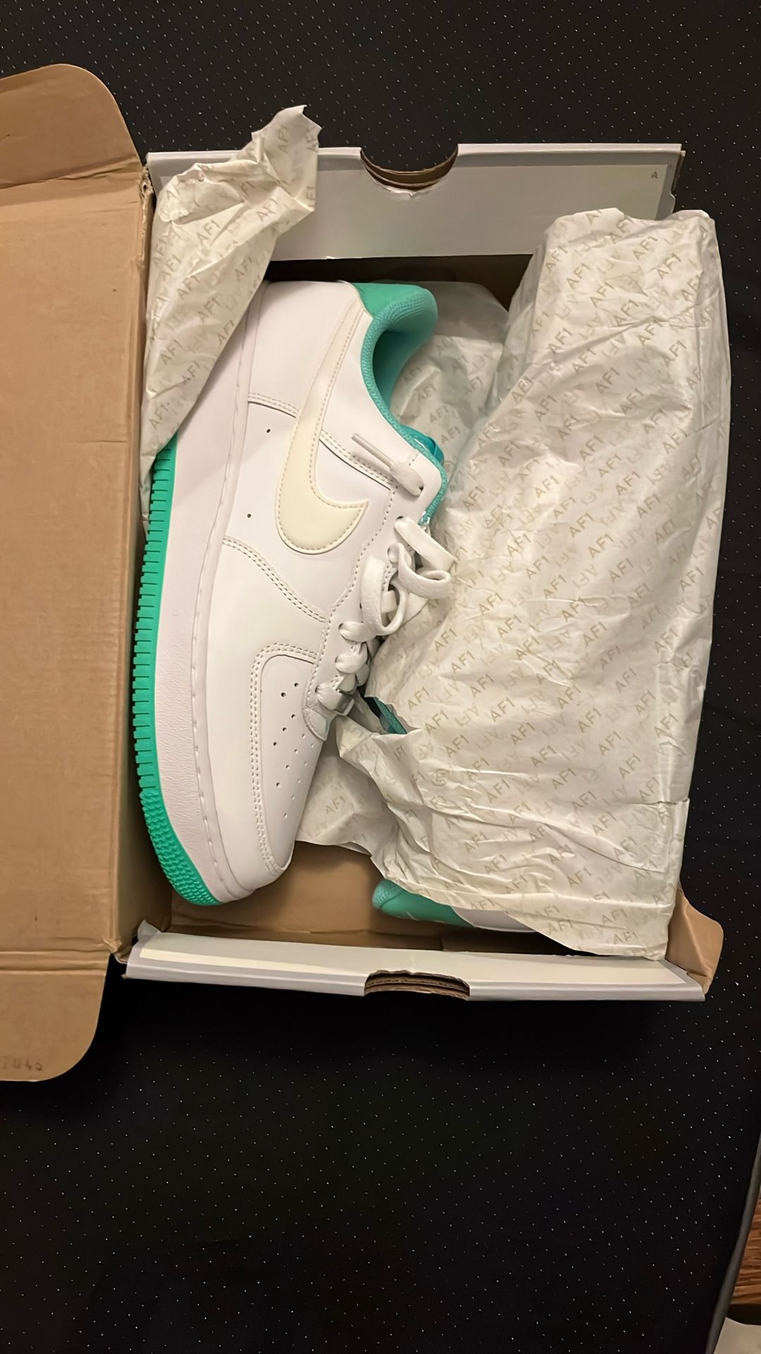 Airforce 1’s NIKE