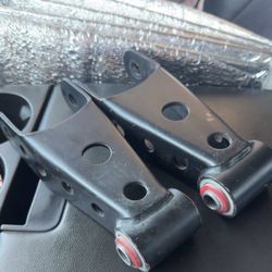 Drop Shackles 