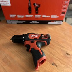 M12 Milwaukee drill 3/8 variable speed