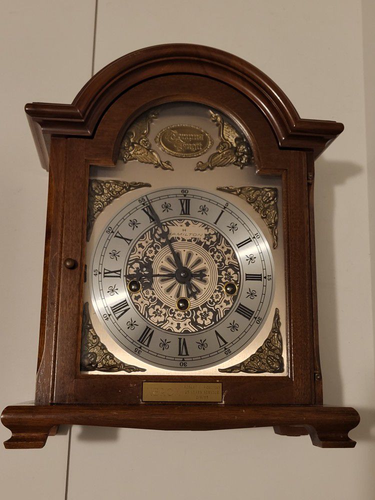 Hamilton Clock 2 Jewels 340-020 west Germany no key
