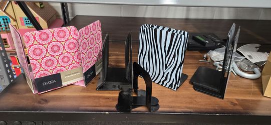 Assortment of bookends